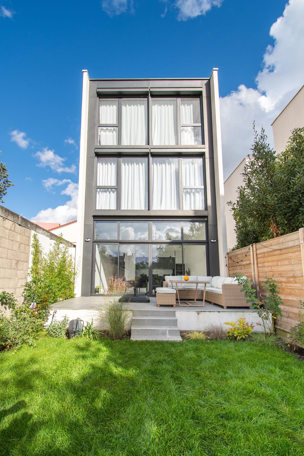 La maison Hortenns à Romainville — façade jardin